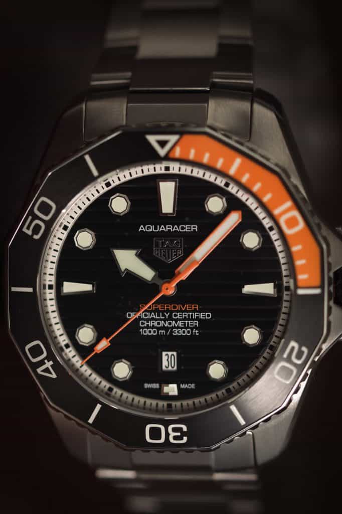 TAG Heuer Aquaracer Professional 1000 Superdiver Close up